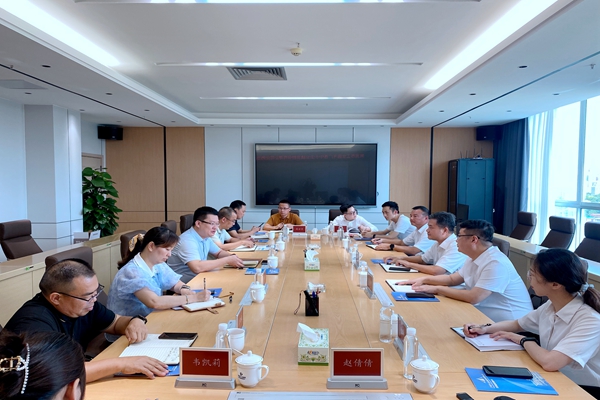 中小擔(dān)保領(lǐng)導(dǎo)赴來(lái)賓調(diào)研